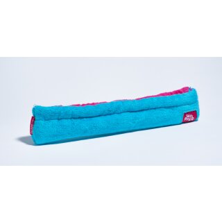 Außen: Blau; Innen: Pink